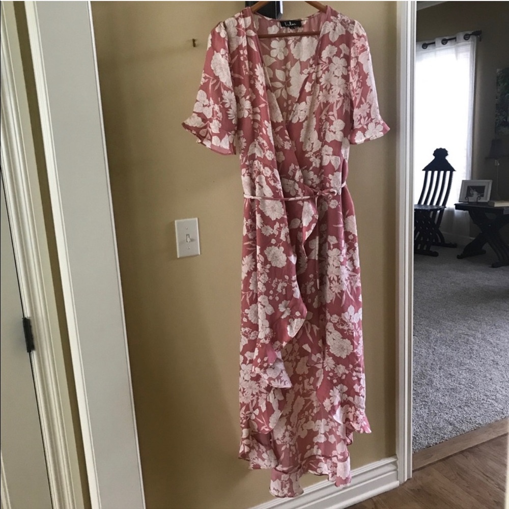 Lulus floral wrap dress